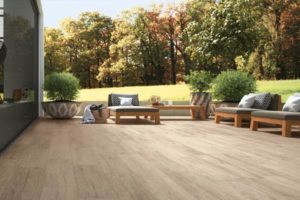 carrelage-imitation-parquet-terrasse