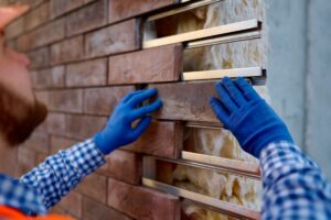 Pose de pierres de parement en extérieur